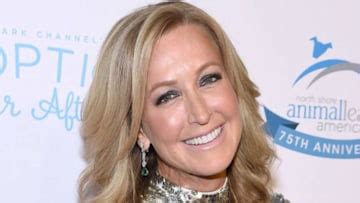 lara spencer sexy|GMAs Lara Spencer looks phenomenal in string bikini。